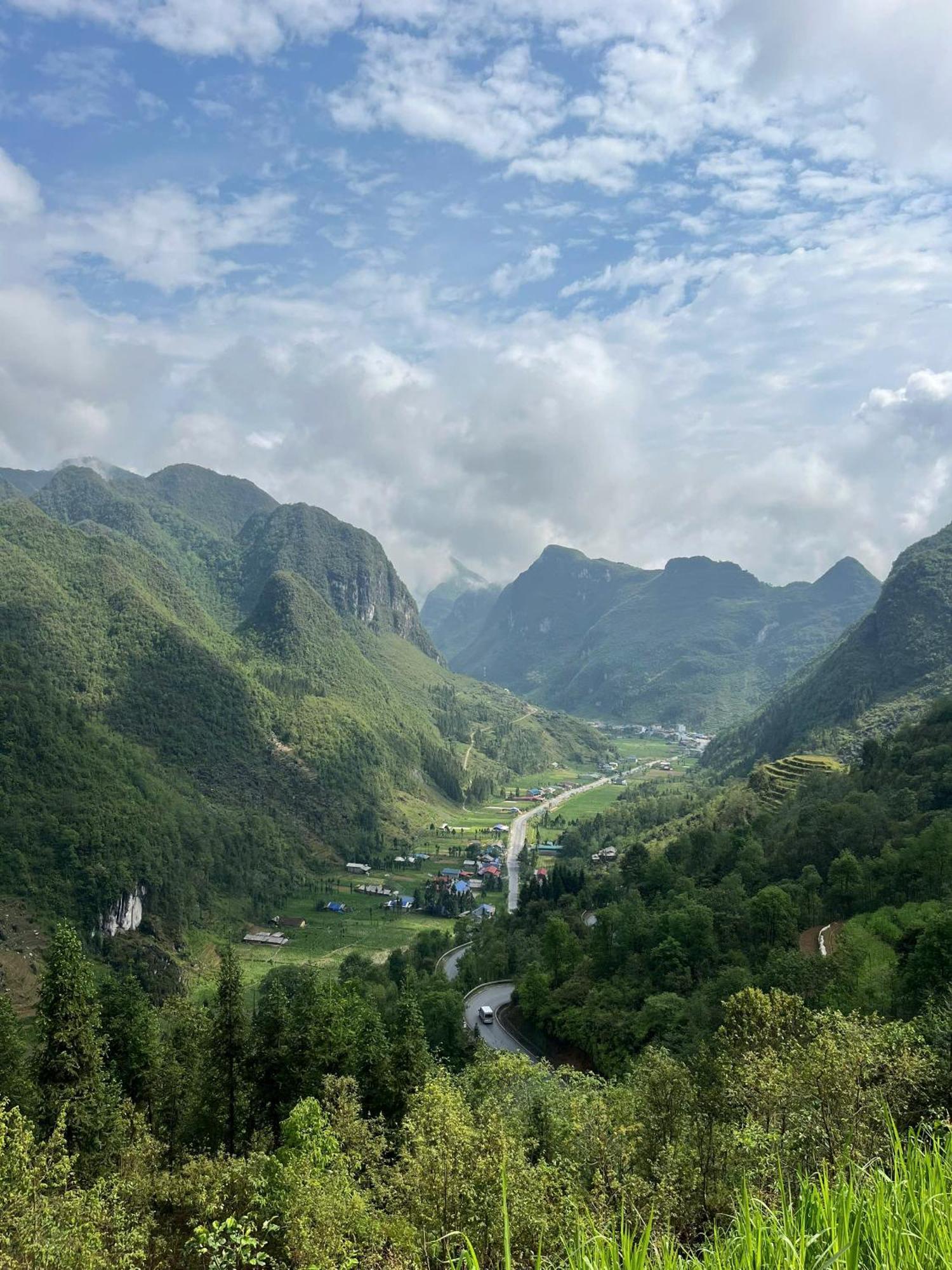 Thuy Anh Hotel Ha Giang Exterior foto